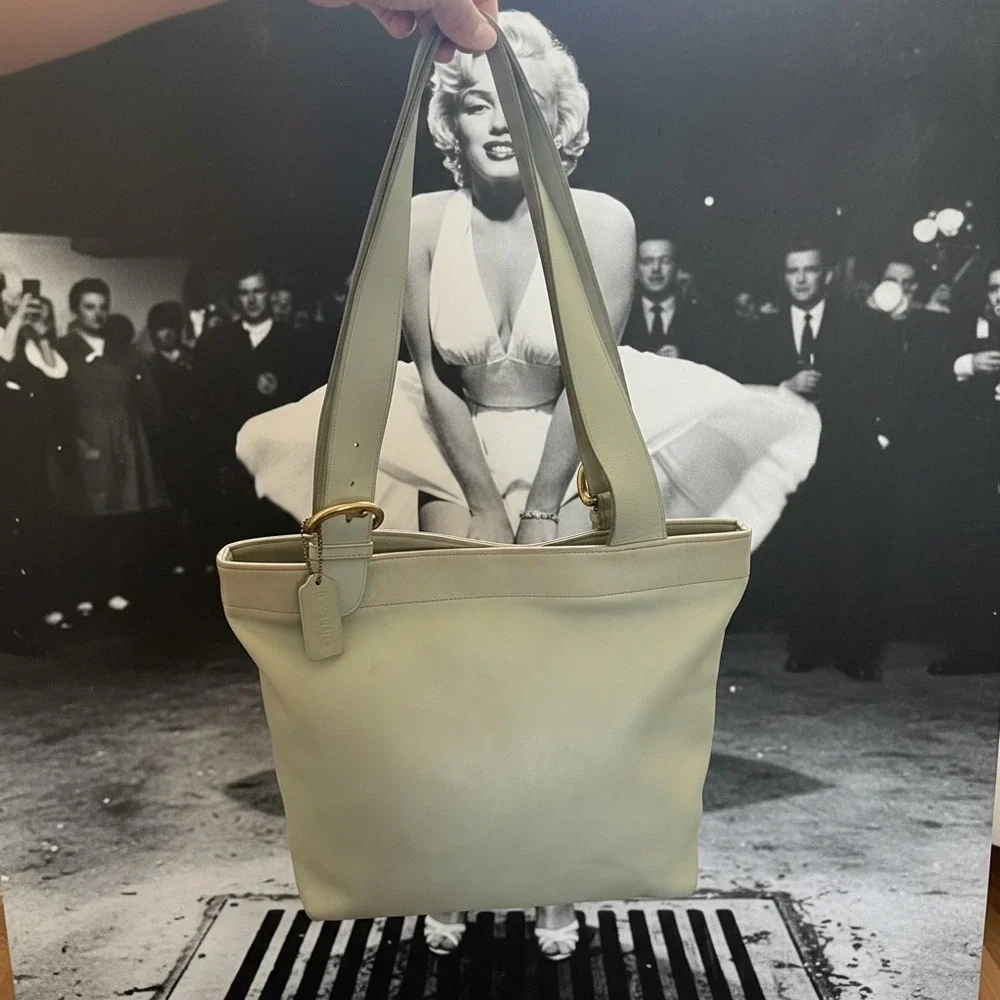 Coach Vintage City Tote Shopper Bag Mint Seafoam Green Leather USA G6M-4157